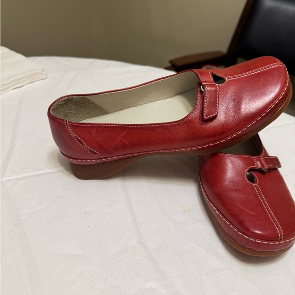 Clarks Shoes - Clarks Red Leather Women's Flats